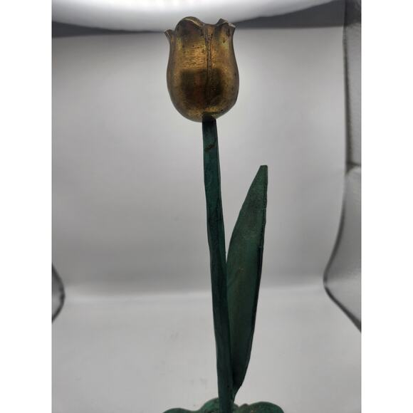 Brass tulip candle holder pair beautiful form - Picture 5 of 11